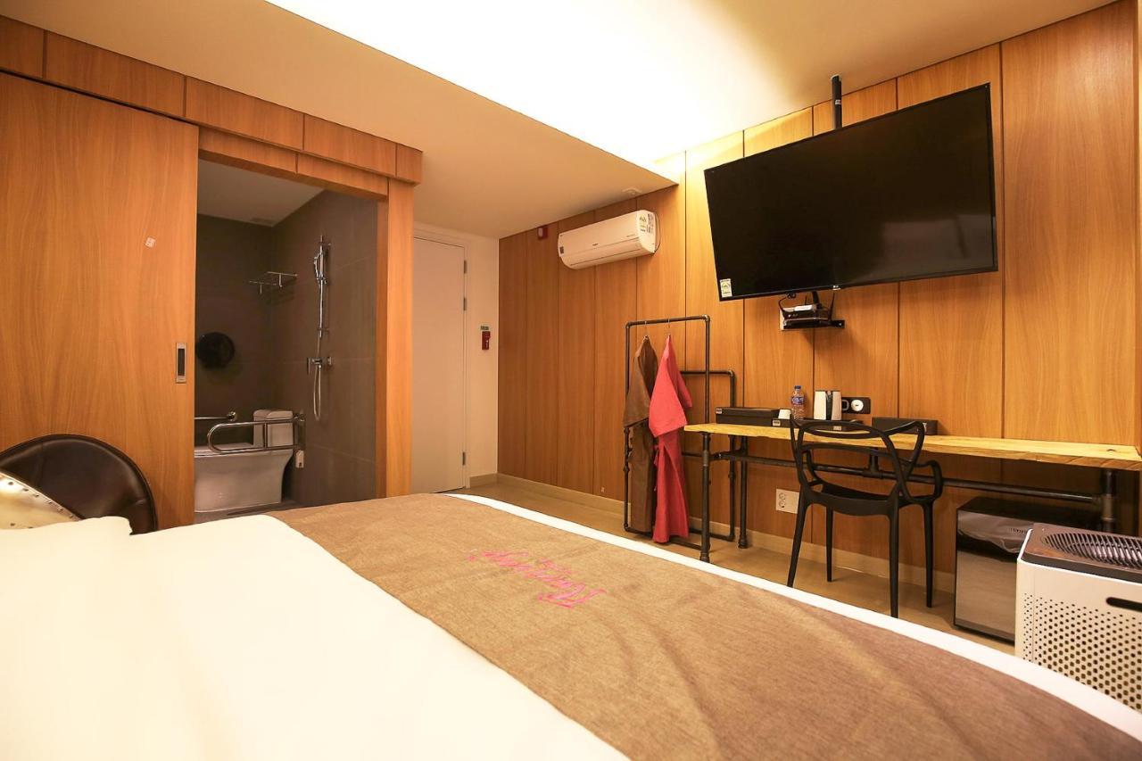 Hotel Flamingo Daejeon Exteriör bild